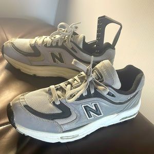 New Balance 2000 Special Edition